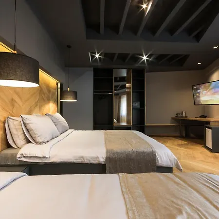 Hotel London